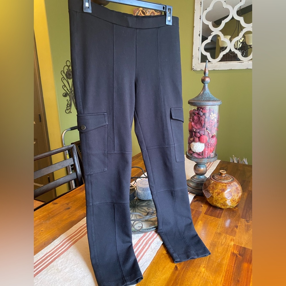Ann Taylo Loft Legging with pockets